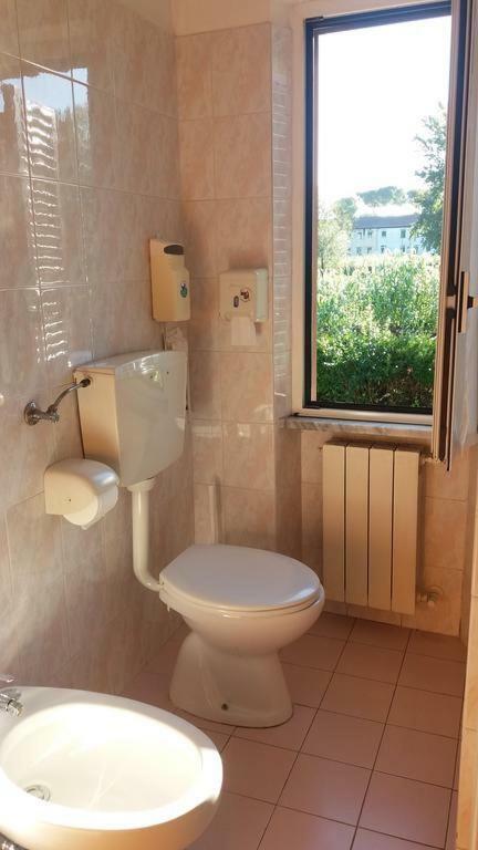 מרינה די מסה Hotel Villa Claudio מראה חיצוני תמונה